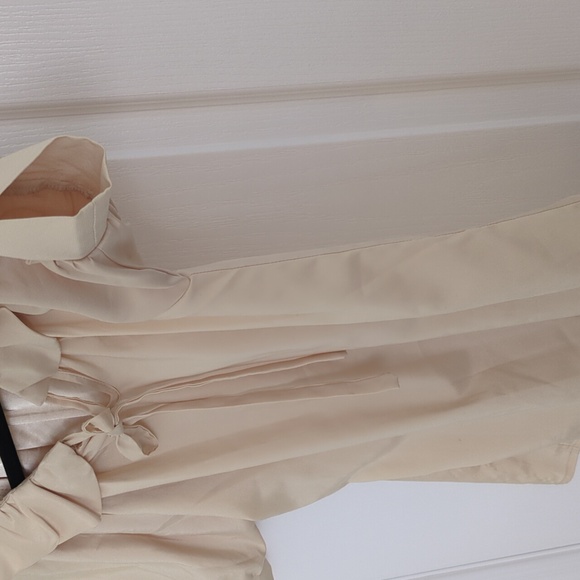 Paul & Joe Butter Yellow 100% Silk Ruffle Blouse - Picture 5 of 11